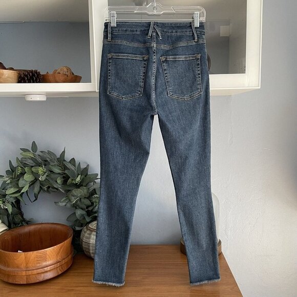 Good American Good Legs Crop Skinny Jeans Distressed 6/28 - Picture 4 of 8